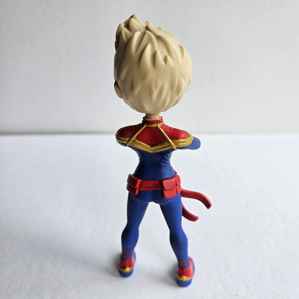 Marvel Captain Marvel Carol Danvers 5 Inch Stylized Action Figure Blue Red Gold - Picture 4 of 5